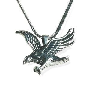 Flying Eagle Pendant Stainless Steel
Snake Chain Necklace